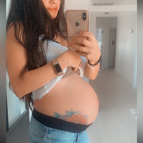 H&M Mama Maternity Denim Jean Shorts - Picture 2 of 9